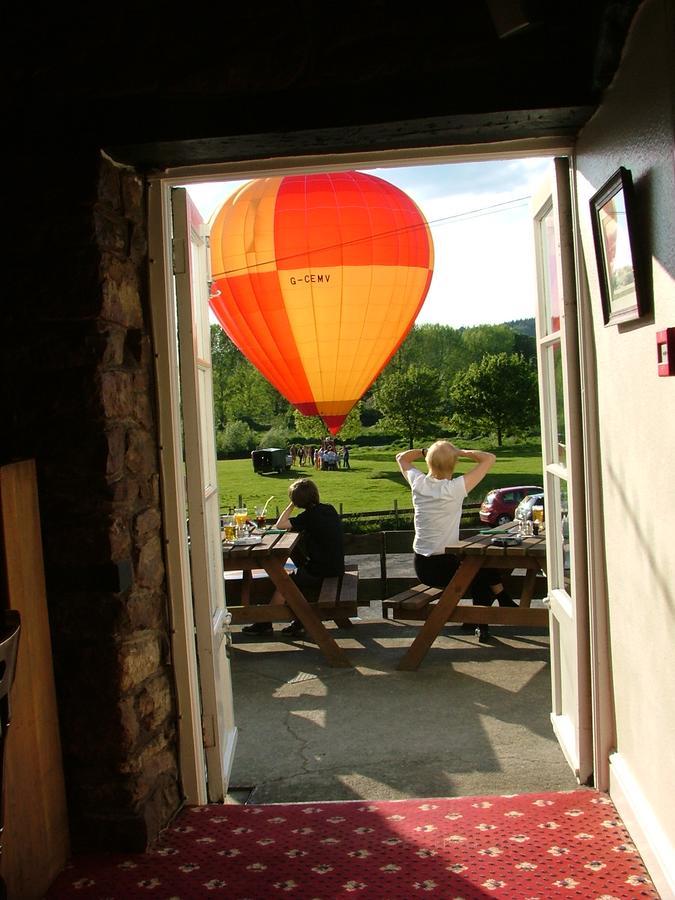 The Harp Inn Glasbury Eksteriør billede